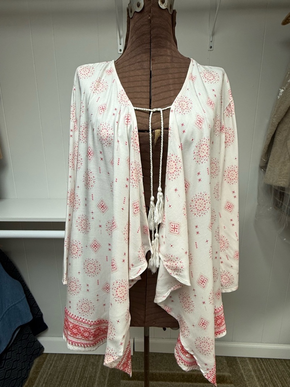 Torrid Open Front Cropped Twill Kimono Style Top Cardigan Embroidered